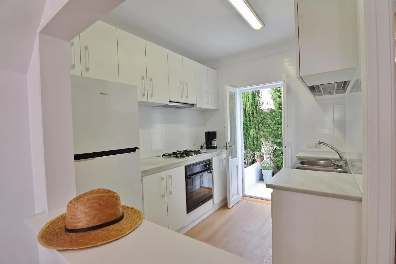 Holiday Home Gabriela L'Escala 0*,